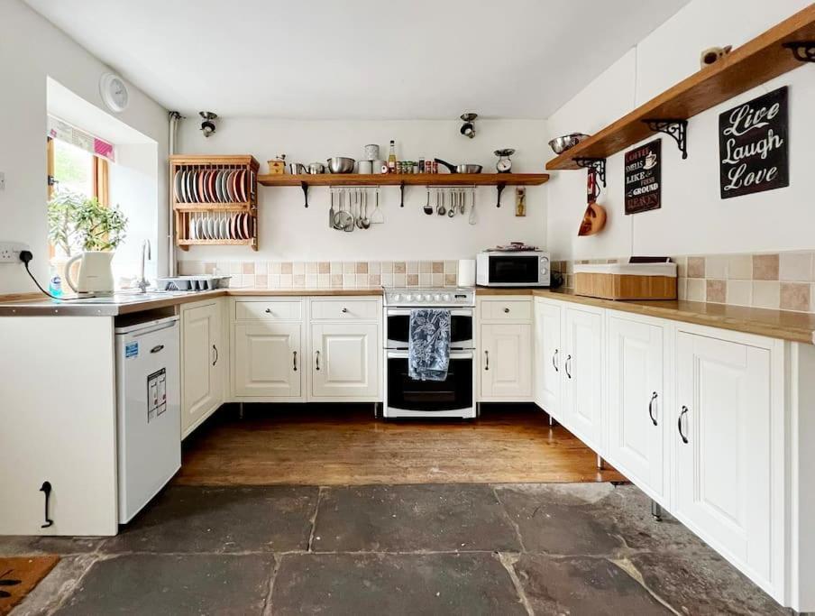 Foresters Inn Cottage Parkend Eksteriør bilde